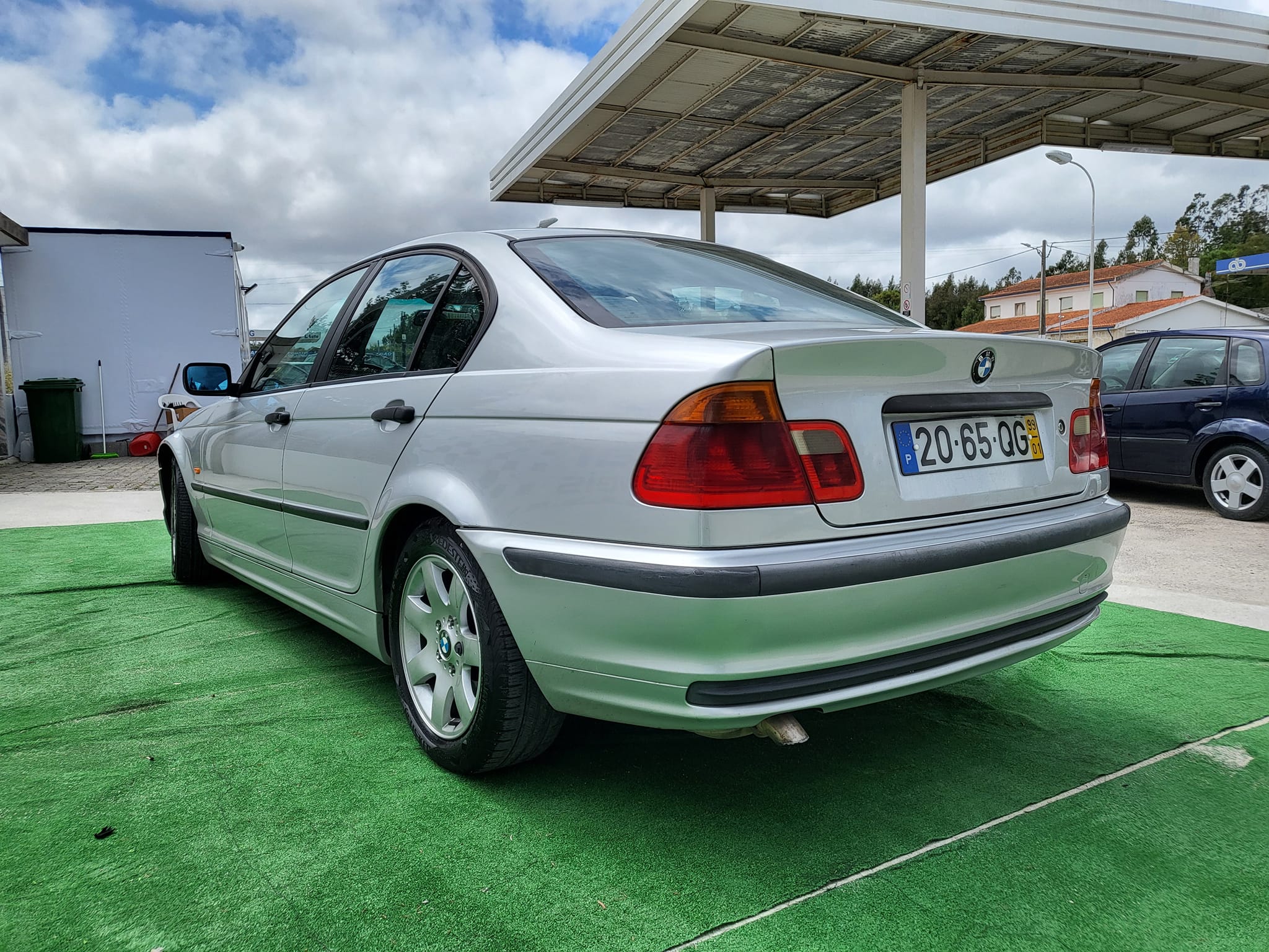 BMW 320  | Imagem 3
