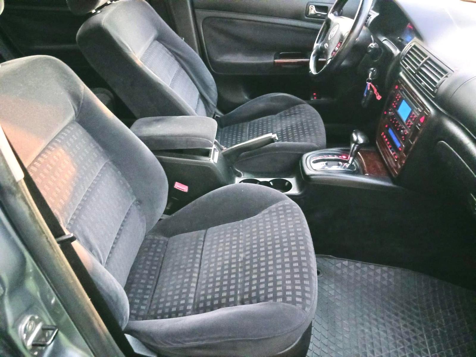 Volkswagen Passat ST 1.9 TDI | Imagem 4