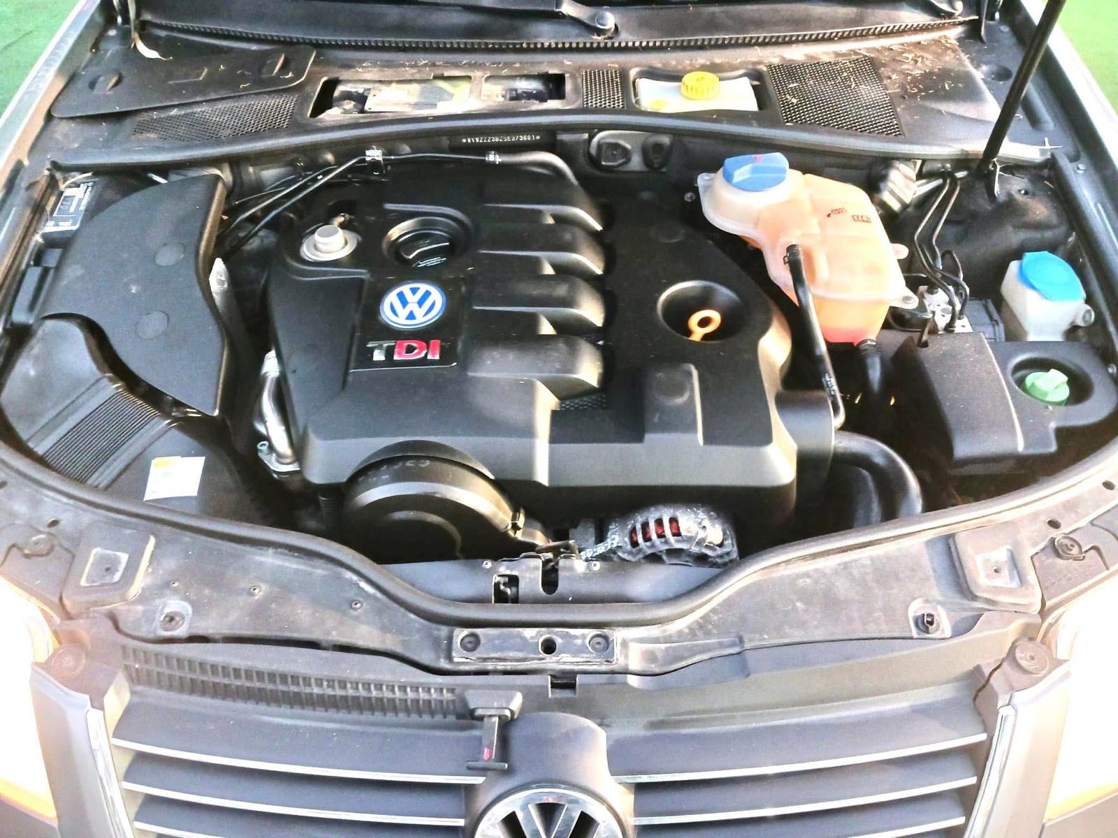 Volkswagen Passat ST 1.9 TDI | Imagem 9