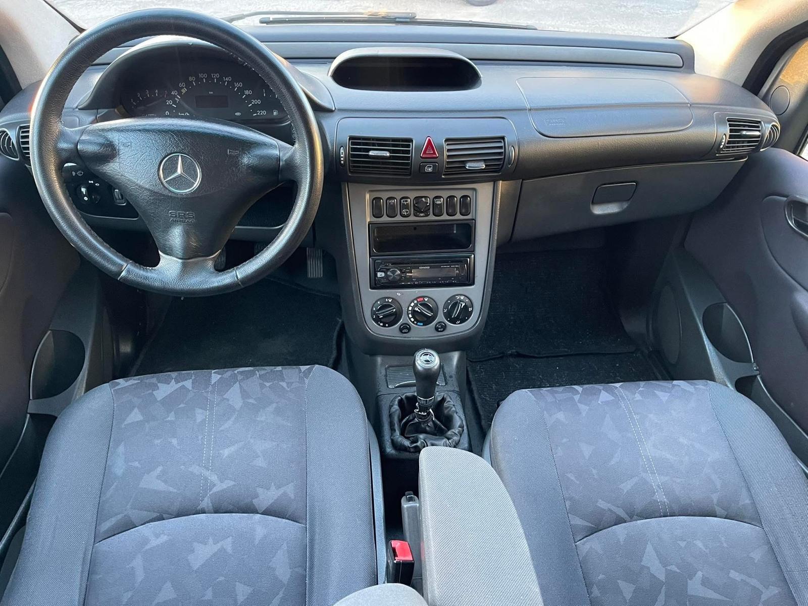 Mercedes-Benz Vaneo 1.7 CDTI | Imagem 11