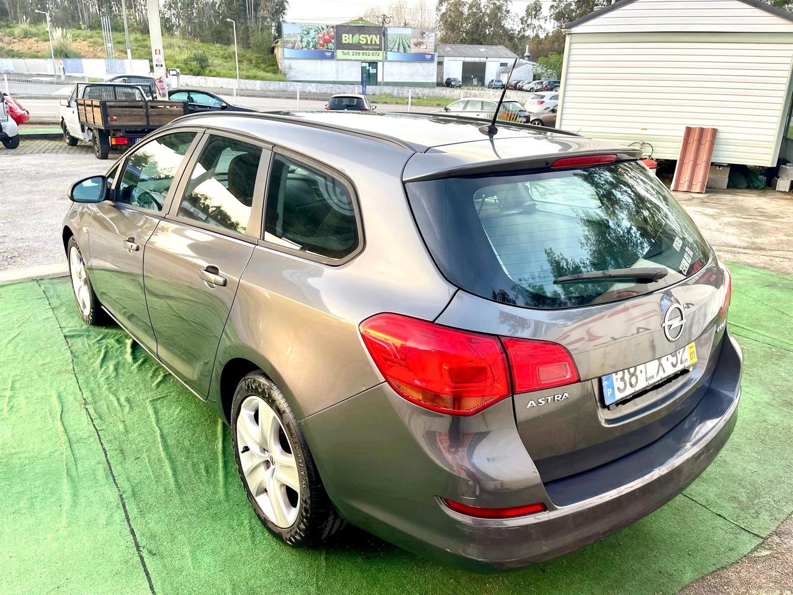 Opel SportsTourer 1.3 CDTi | Imagem 9