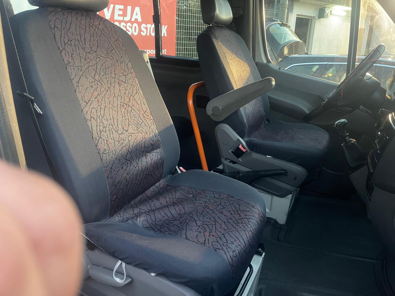 Volkswagen Crafter 2.5 TDI | Imagem 6