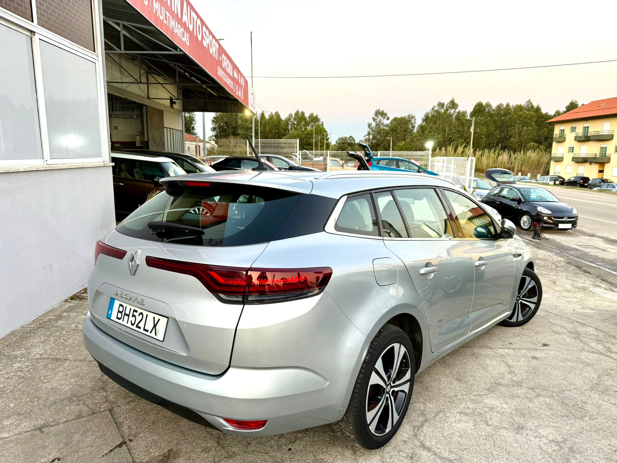 Renault Mégane Sport Tourer 1.5 DCI | Imagem 8