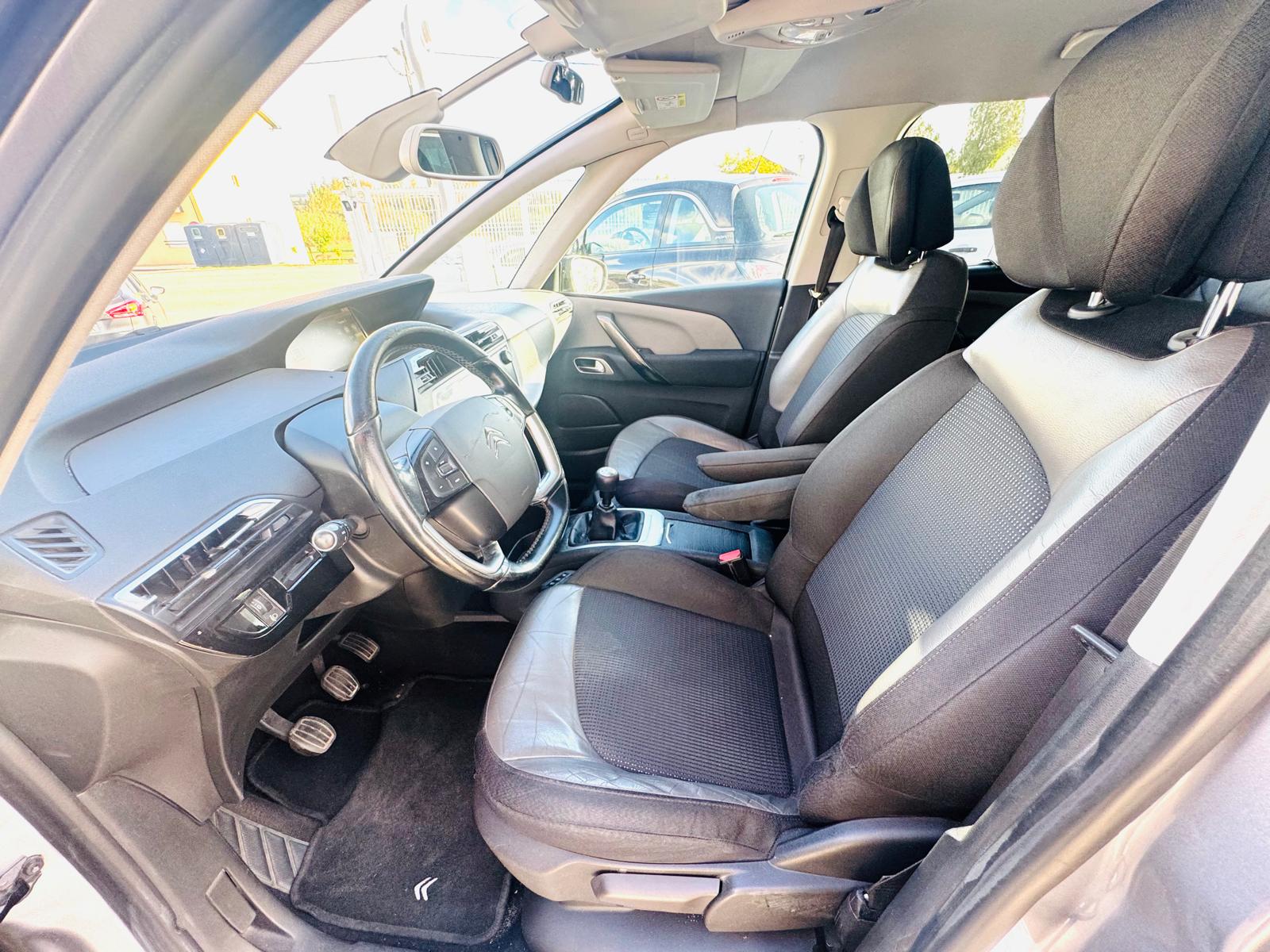 Citroën C4 Picasso 1.6 HDI Exclusive | Imagem 14