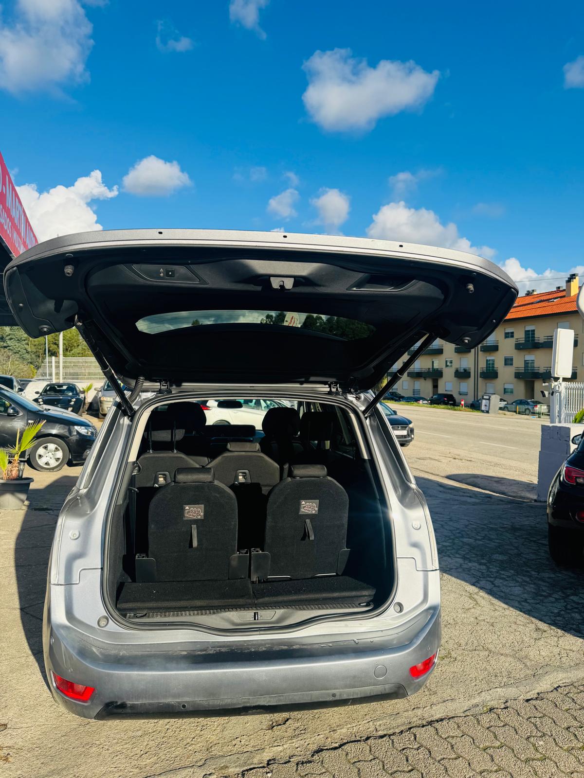 Citroën C4 Picasso 1.6 HDI Exclusive | Imagem 8