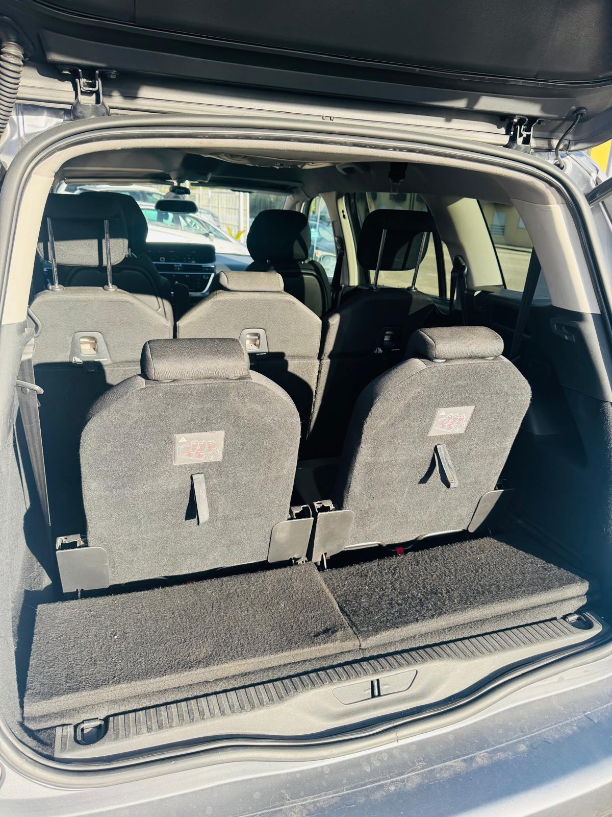 Citroën C4 Picasso 1.6 HDI Exclusive | Imagem 9