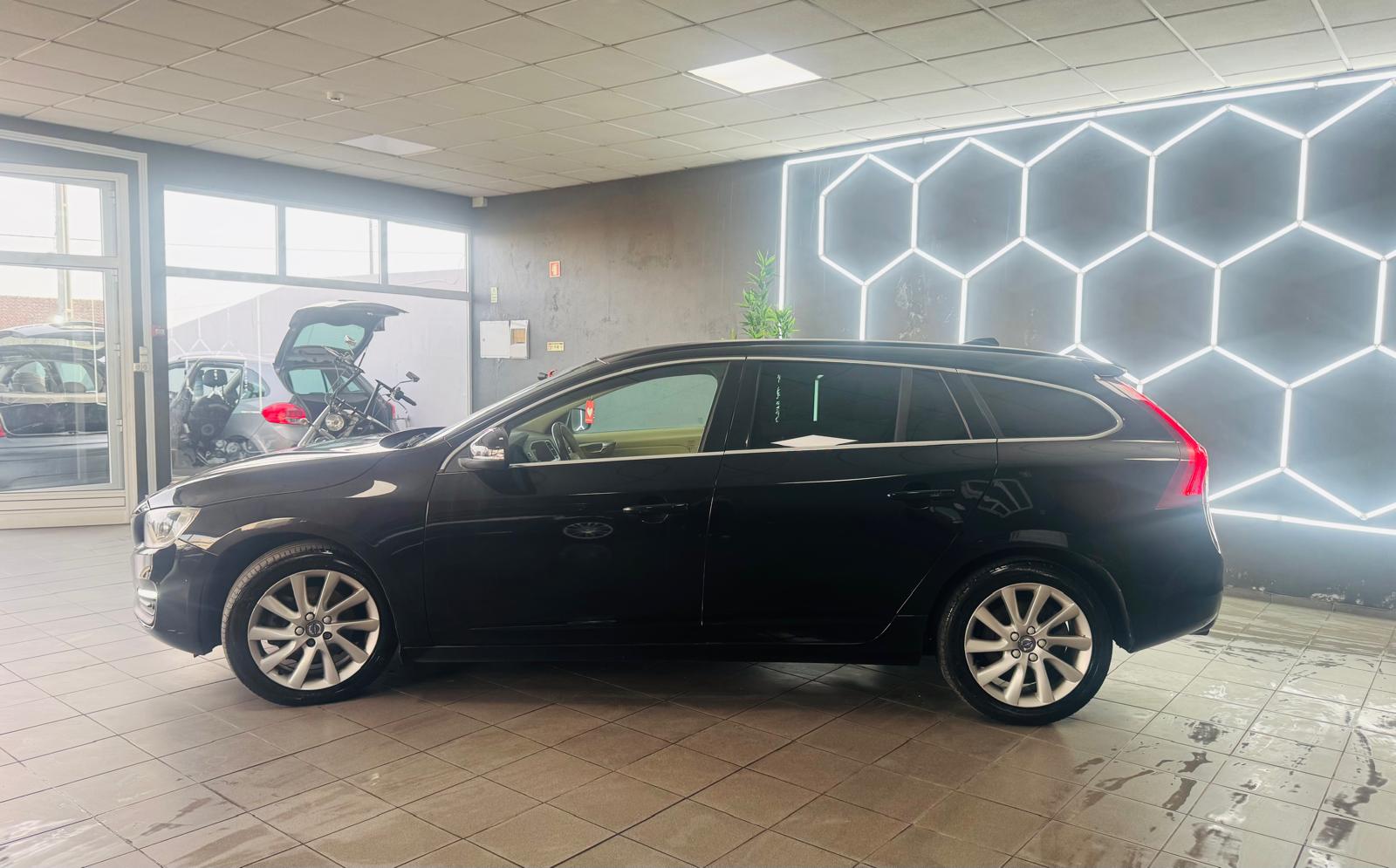 Volvo V60 2.0 D | Imagem 10