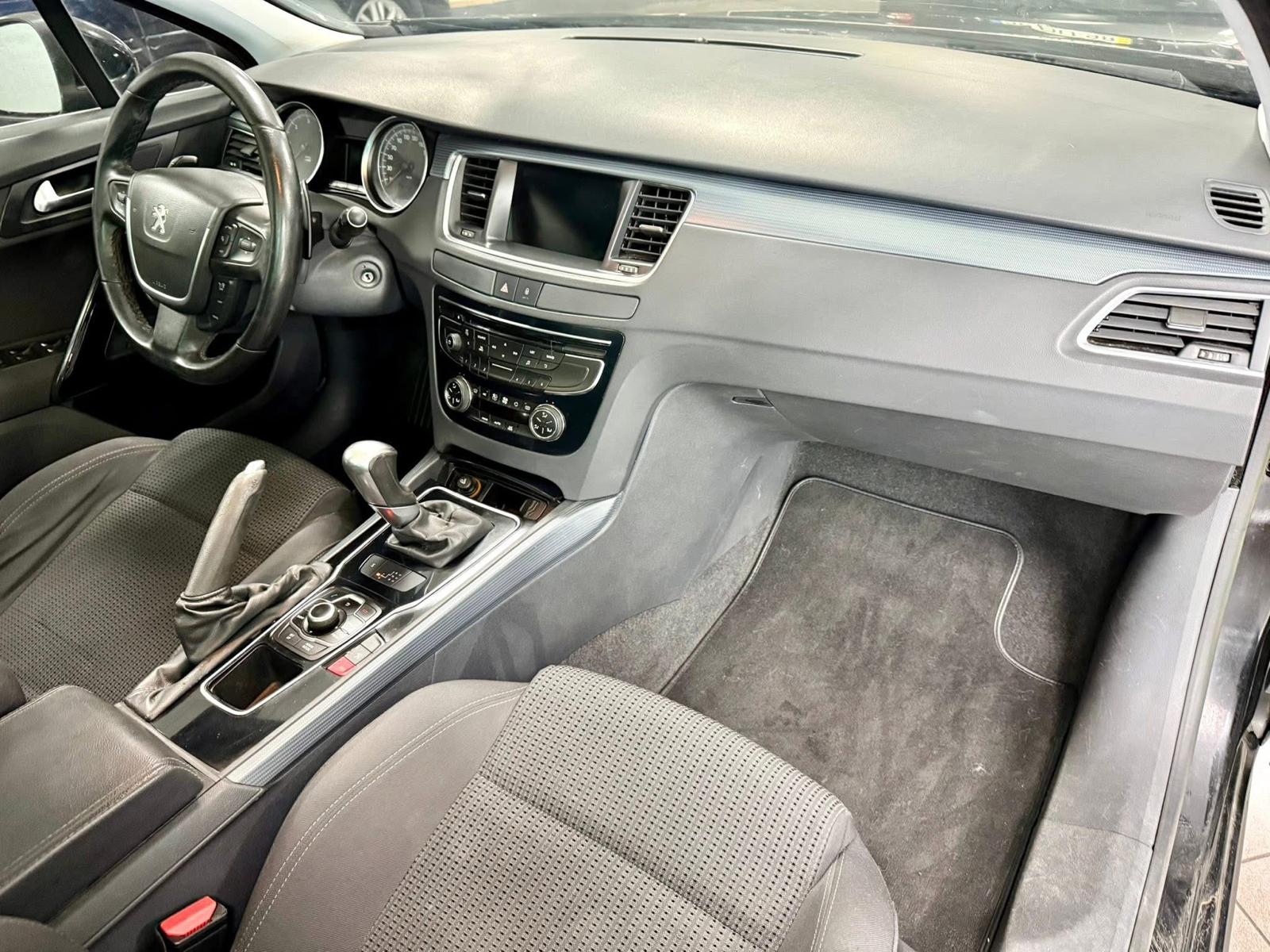 Peugeot 508 SW 1.6 e-HDI Allure | Imagem 5