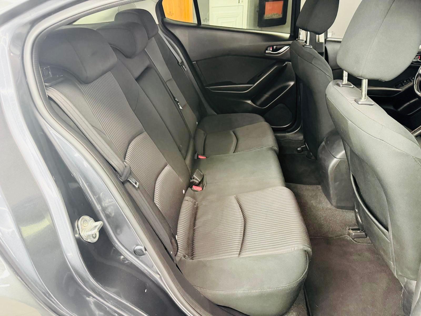 Mazda 3 2.2 DI Skyactiv | Imagem 11