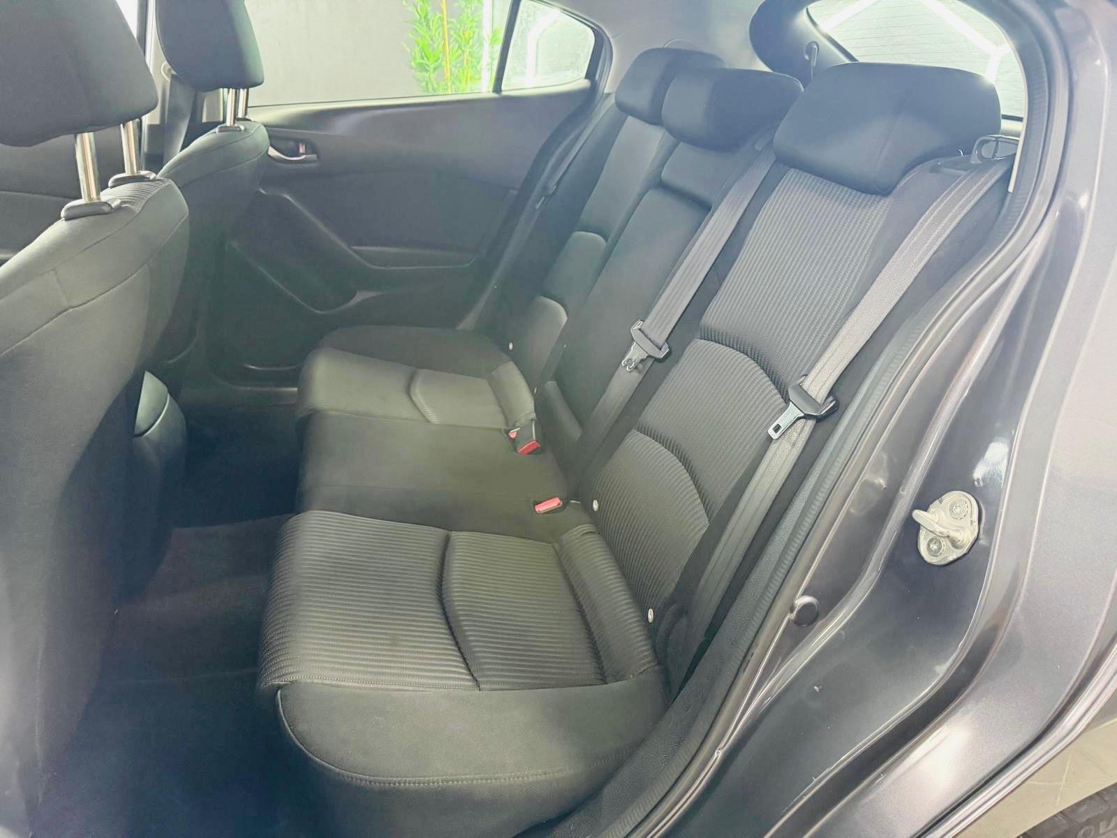 Mazda 3 2.2 DI Skyactiv | Imagem 12