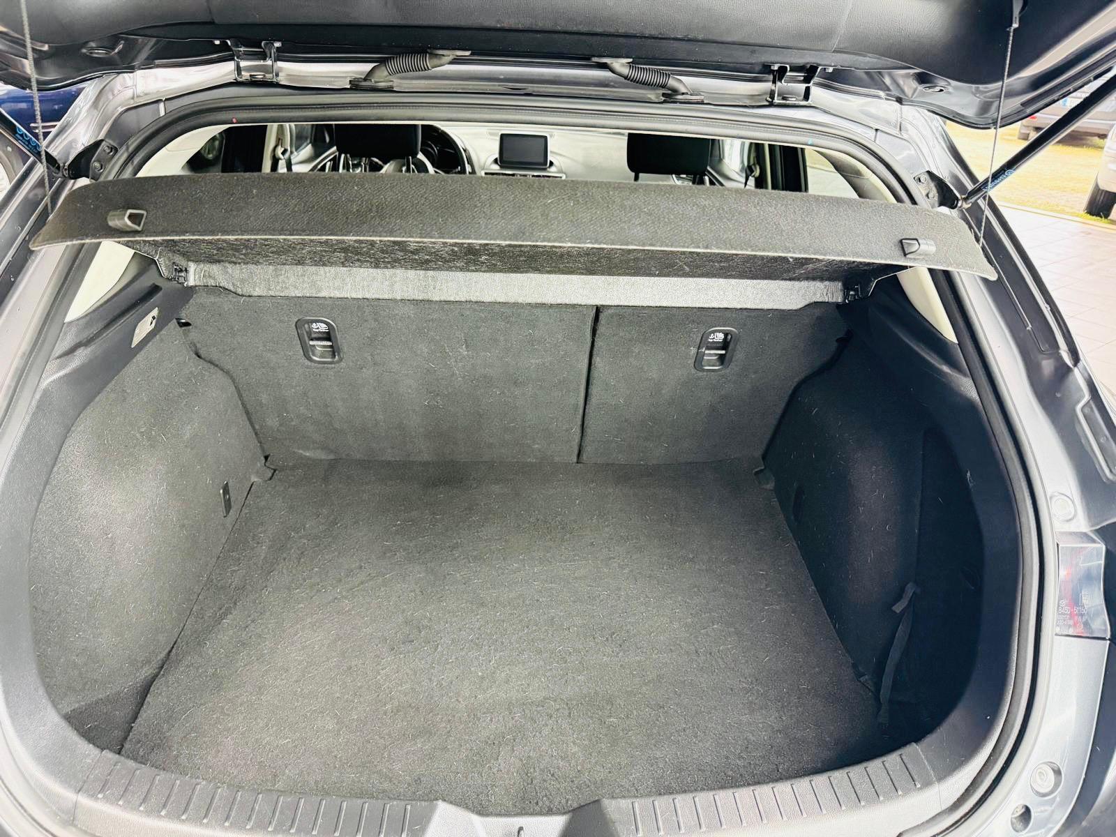 Mazda 3 2.2 DI Skyactiv | Imagem 9