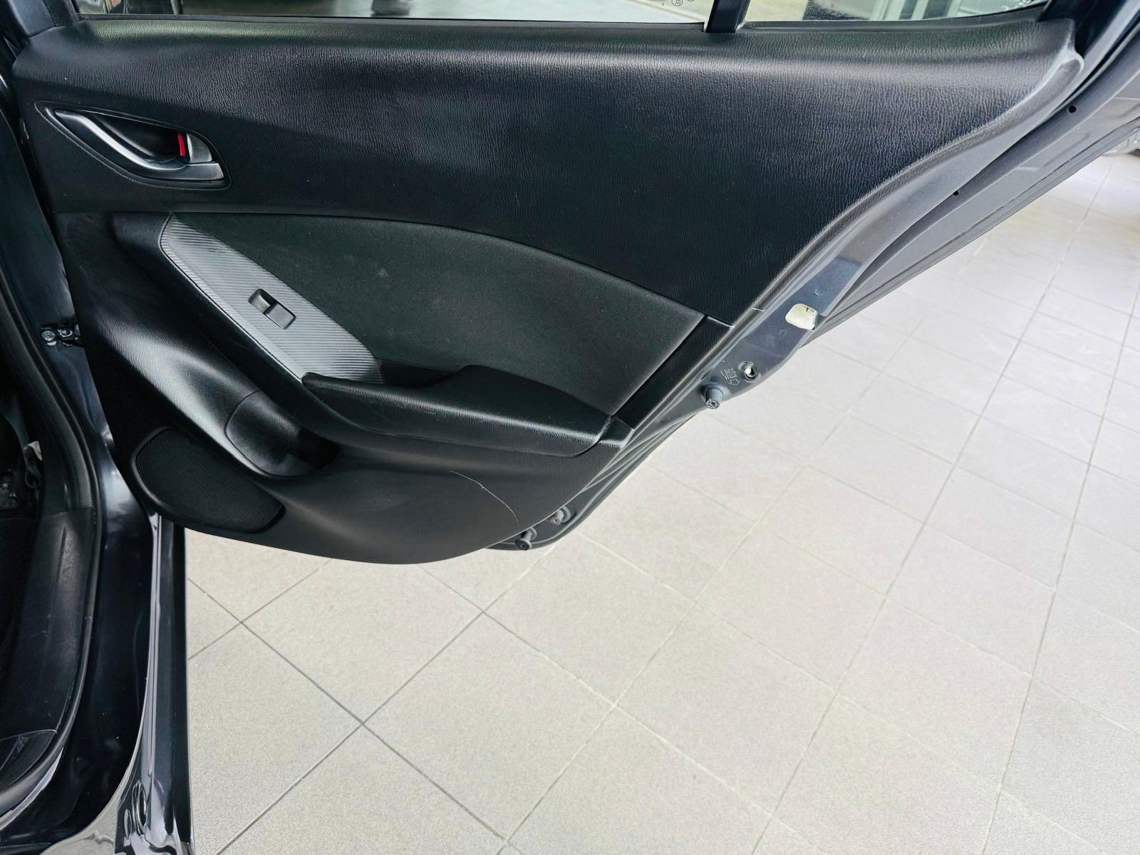 Mazda 3 2.2 DI Skyactiv | Imagem 10