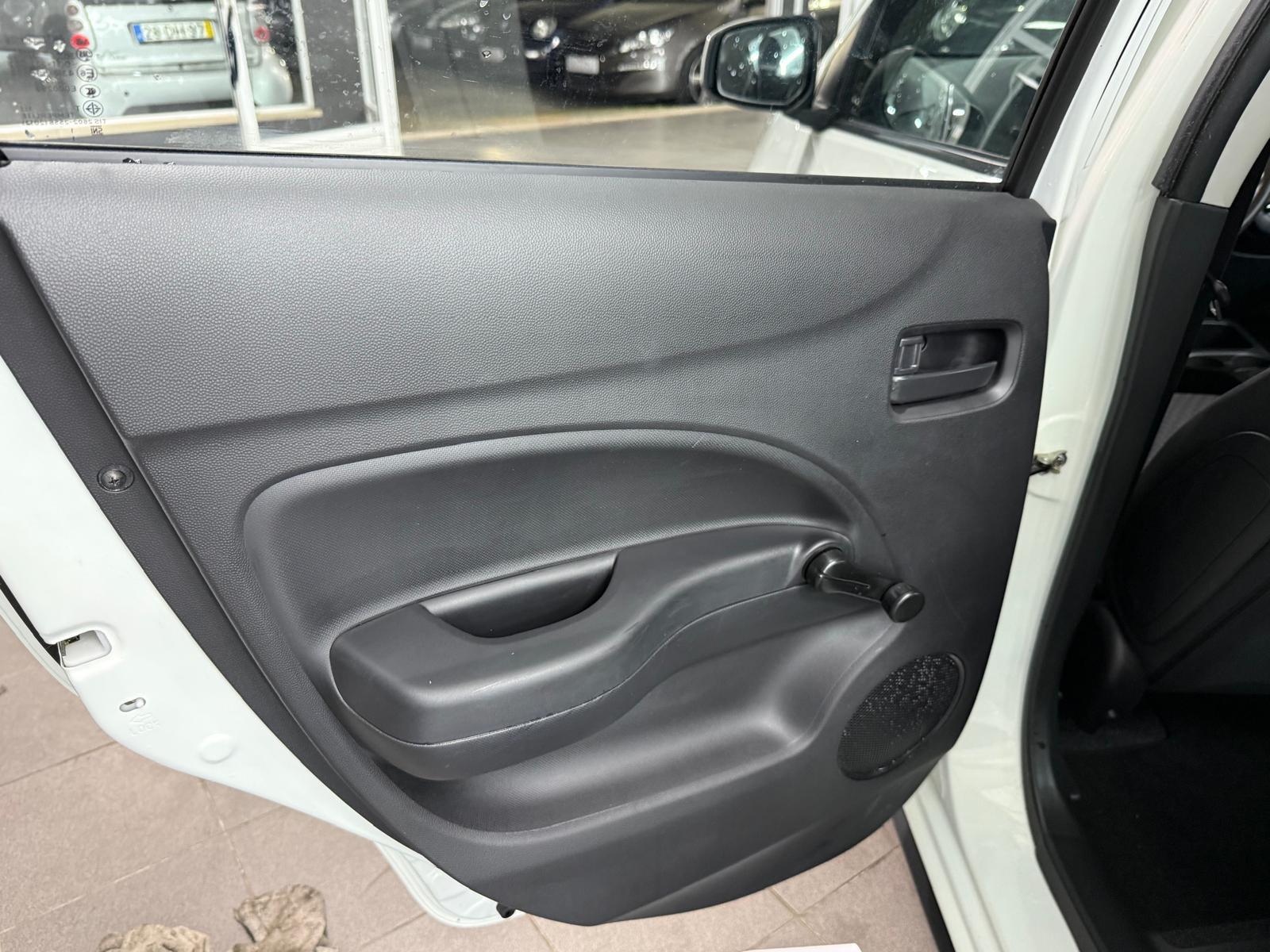 Mitsubishi Space Star 1.0 | Imagem 15