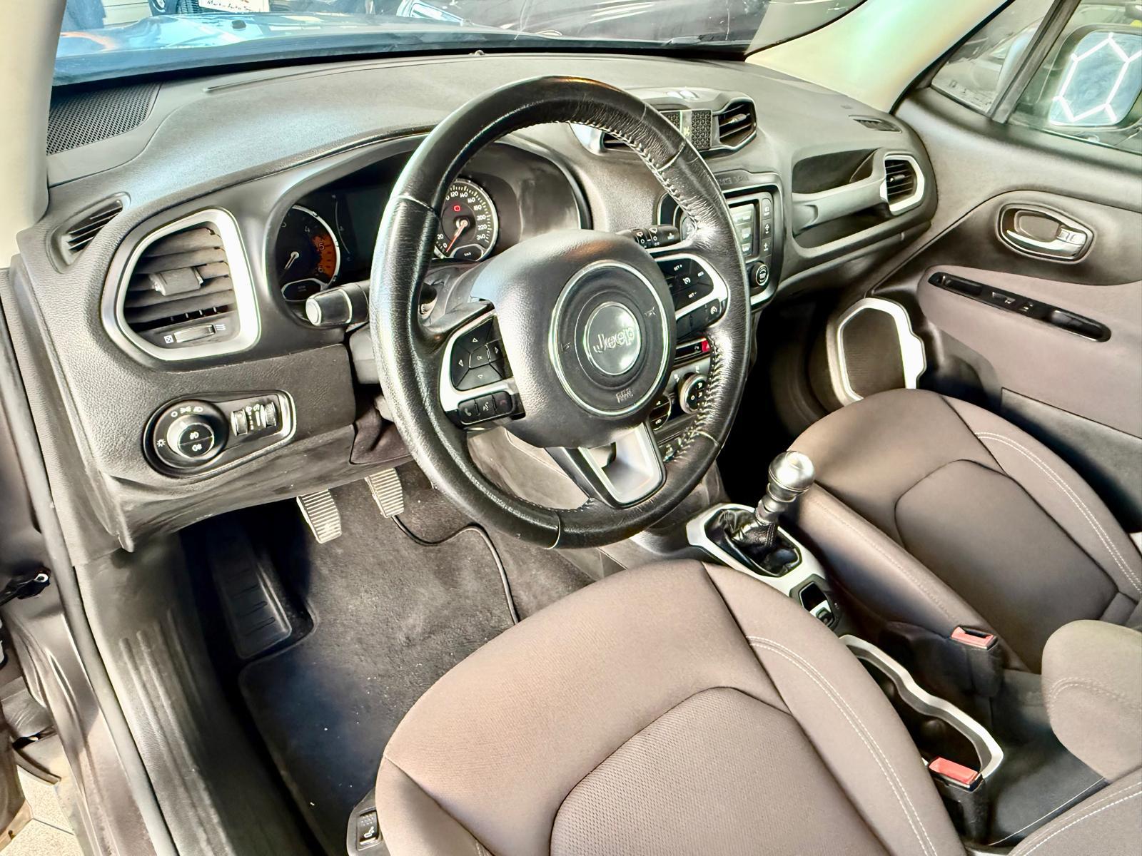 Jeep Renegade 1.6 M-JET | Imagem 14