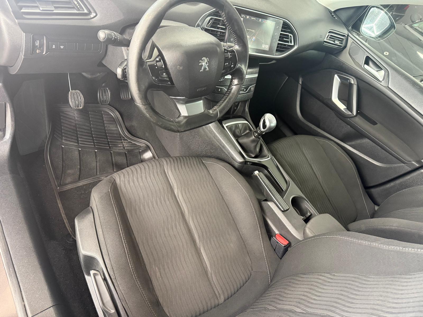 Peugeot 308 SW 1.6 HDI | Imagem 15