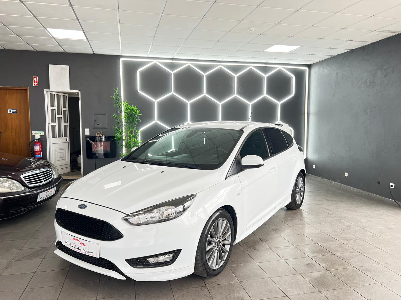 Ford Focus 1.0 Ecosboost | Imagem 16