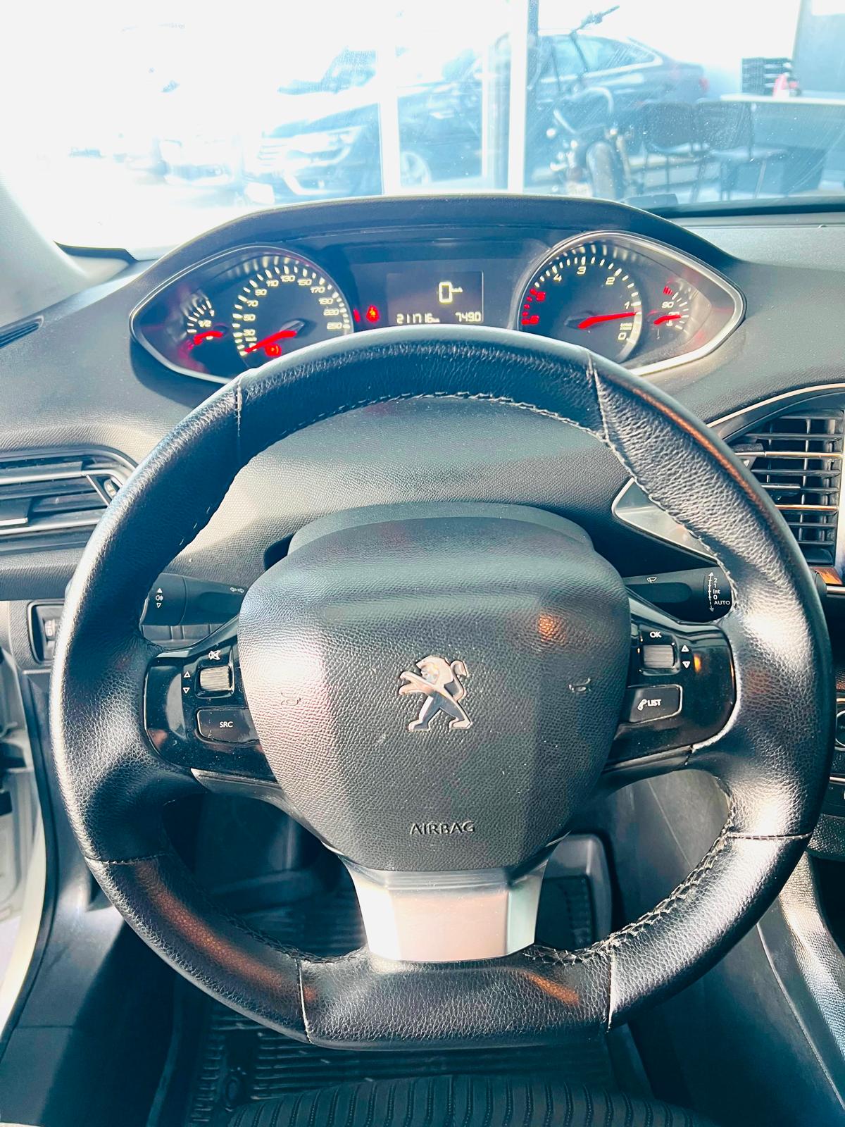 Peugeot 308 SW 1.6 HDI | Imagem 15