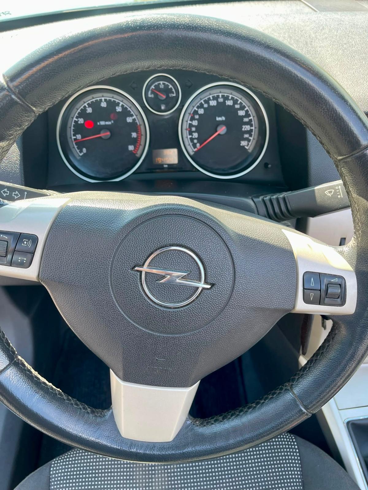 Opel Astra Cabrio twin top 1.8 | Imagem 2