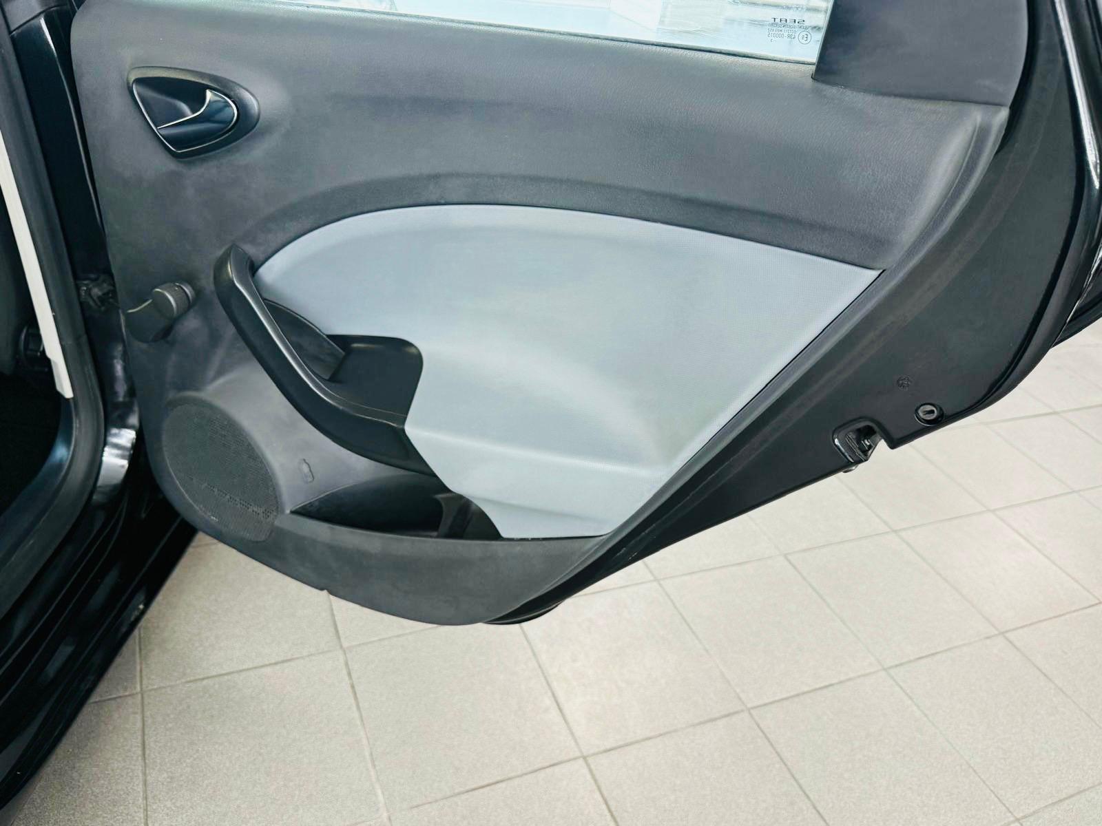 Seat Ibiza ST 1.2 TDi | Imagem 9