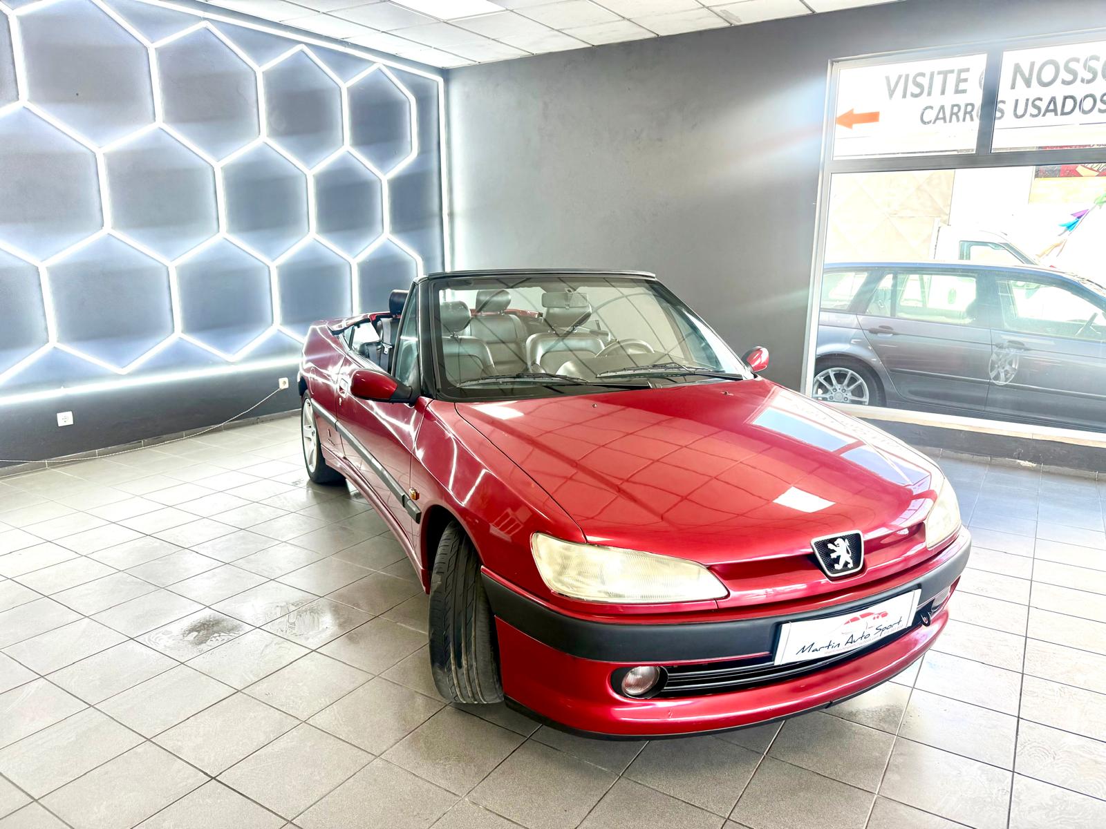 Peugeot 306 Cabrio 1.8 Pinifarina | Imagem 3