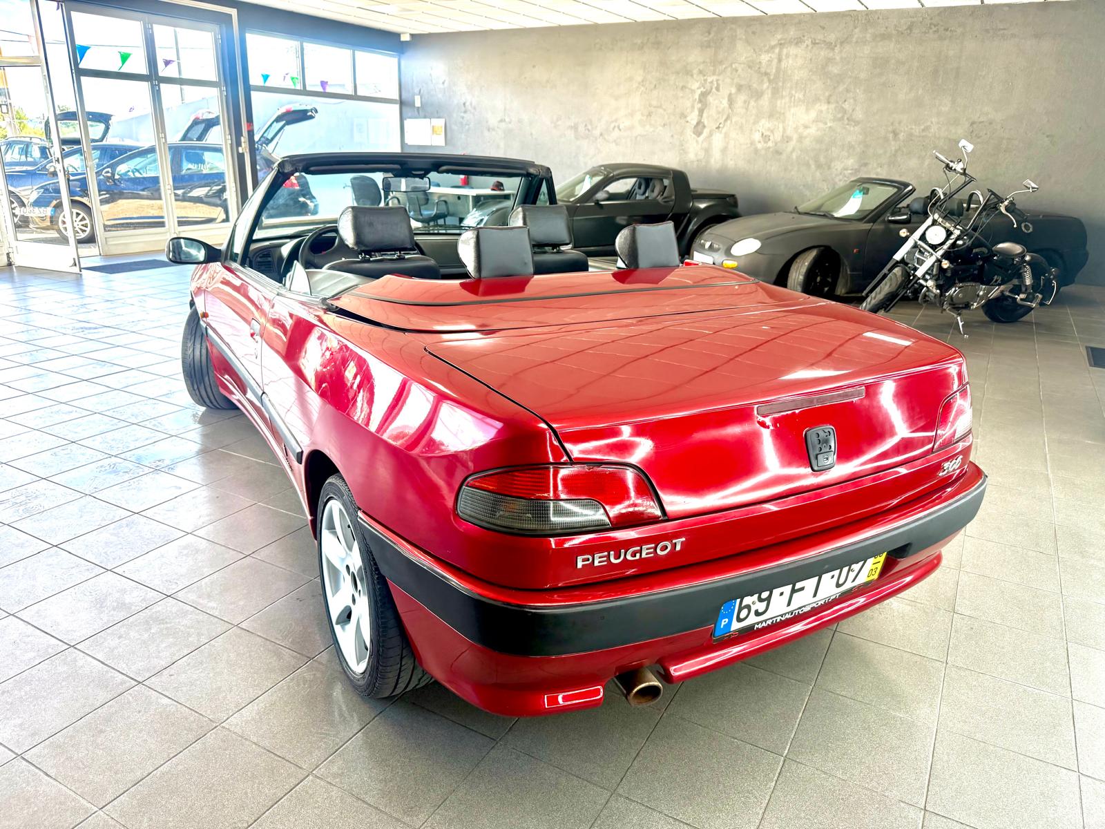 Peugeot 306 Cabrio 1.8 Pinifarina | Imagem 6