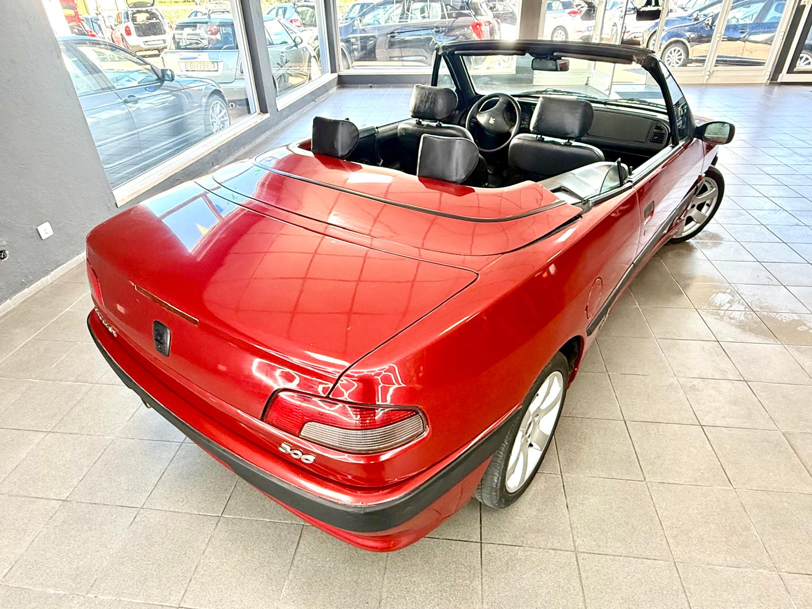 Peugeot 306 Cabrio 1.8 Pinifarina | Imagem 9