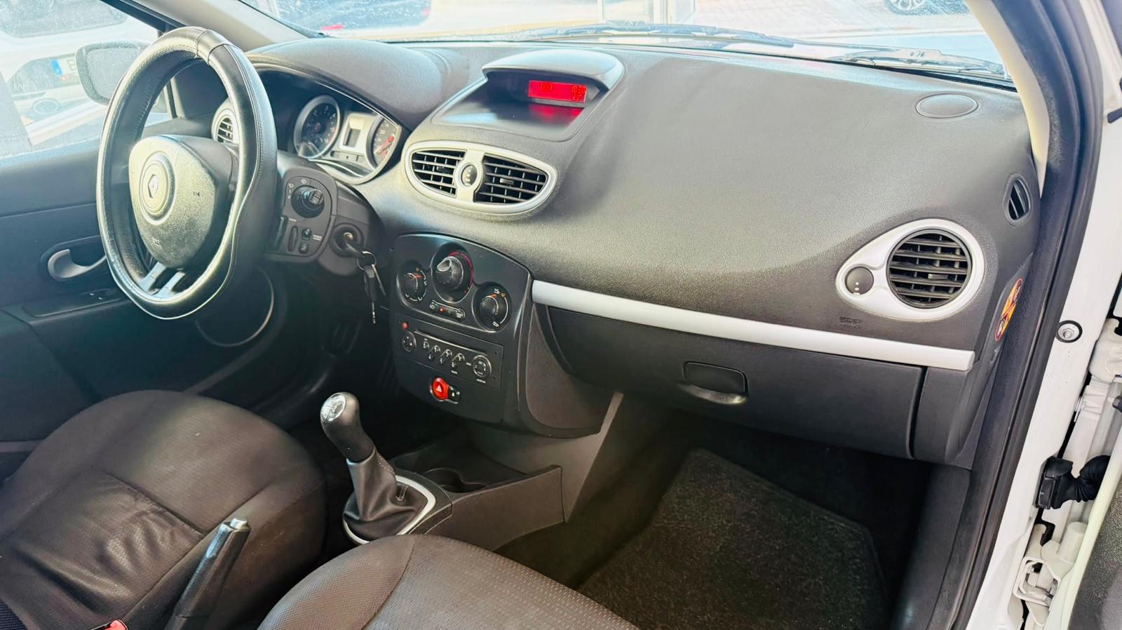 Renault Clio 1.5 DCI | Imagem 2