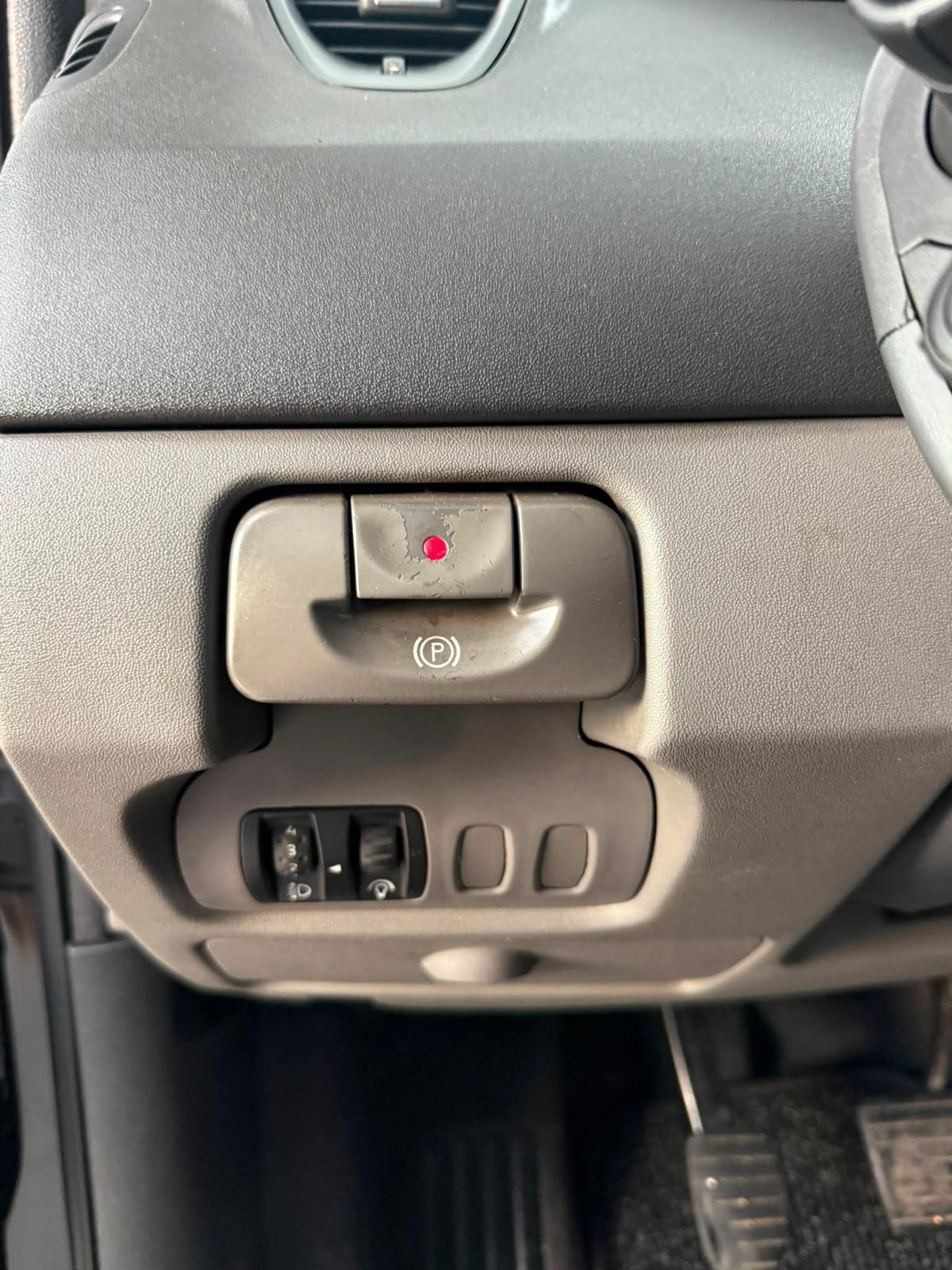 Renault Scénic 1.5 DCI | Imagem 19