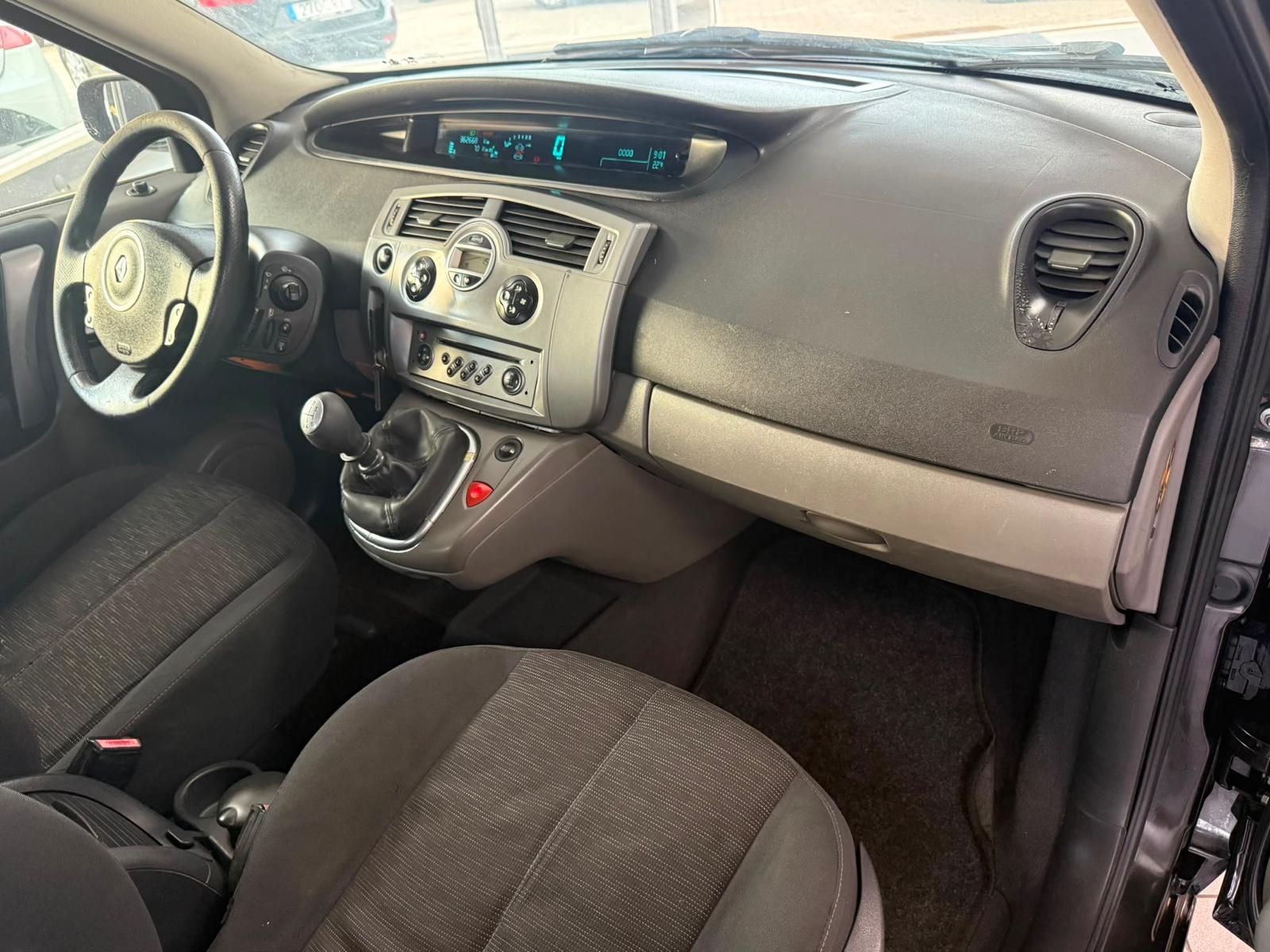 Renault Scénic 1.5 DCI | Imagem 20