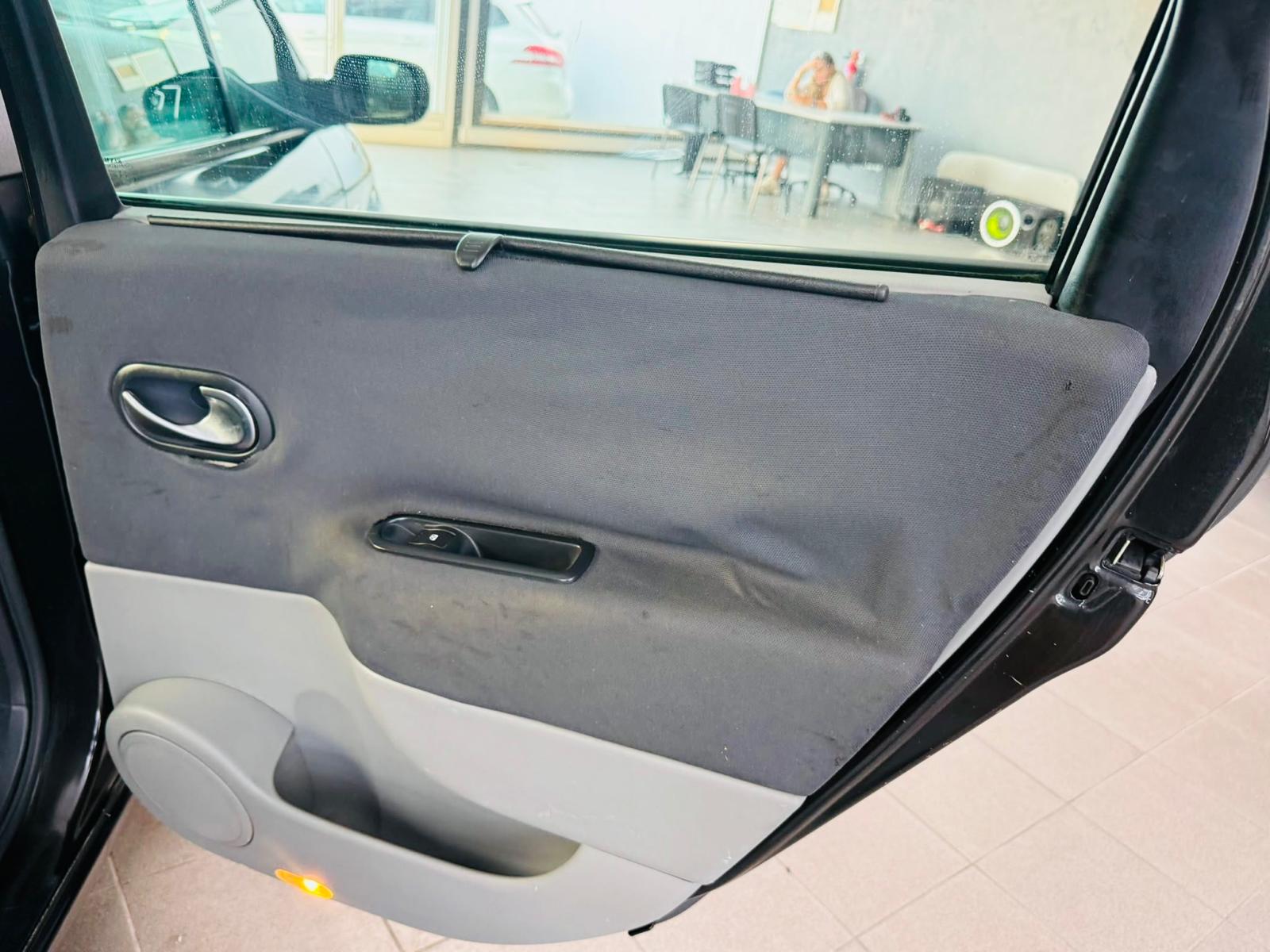 Renault Scénic 1.5 DCI | Imagem 10